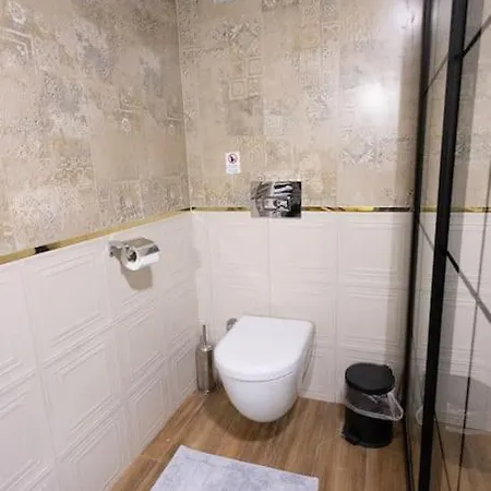Marine House 3 Sicak Havuz Ve Jakuzili Villa *